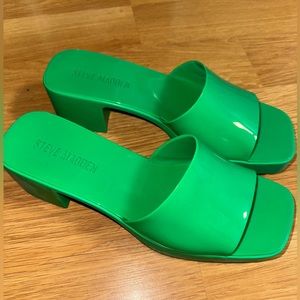Steve Madden Harlin Heeled Sandal in Green